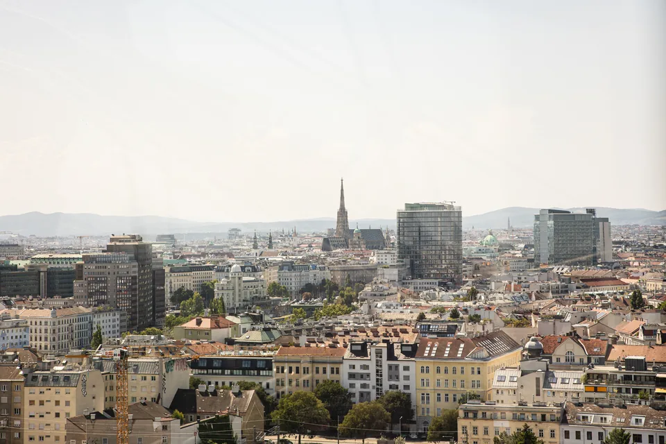 Blick aus dem Riesenrad über Wien bis zum Stephansdom