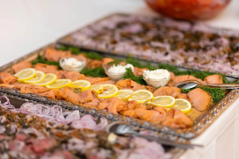 Cold appetizer platter with cured meats and salmon at the wedding buffet at Schreiberhaus